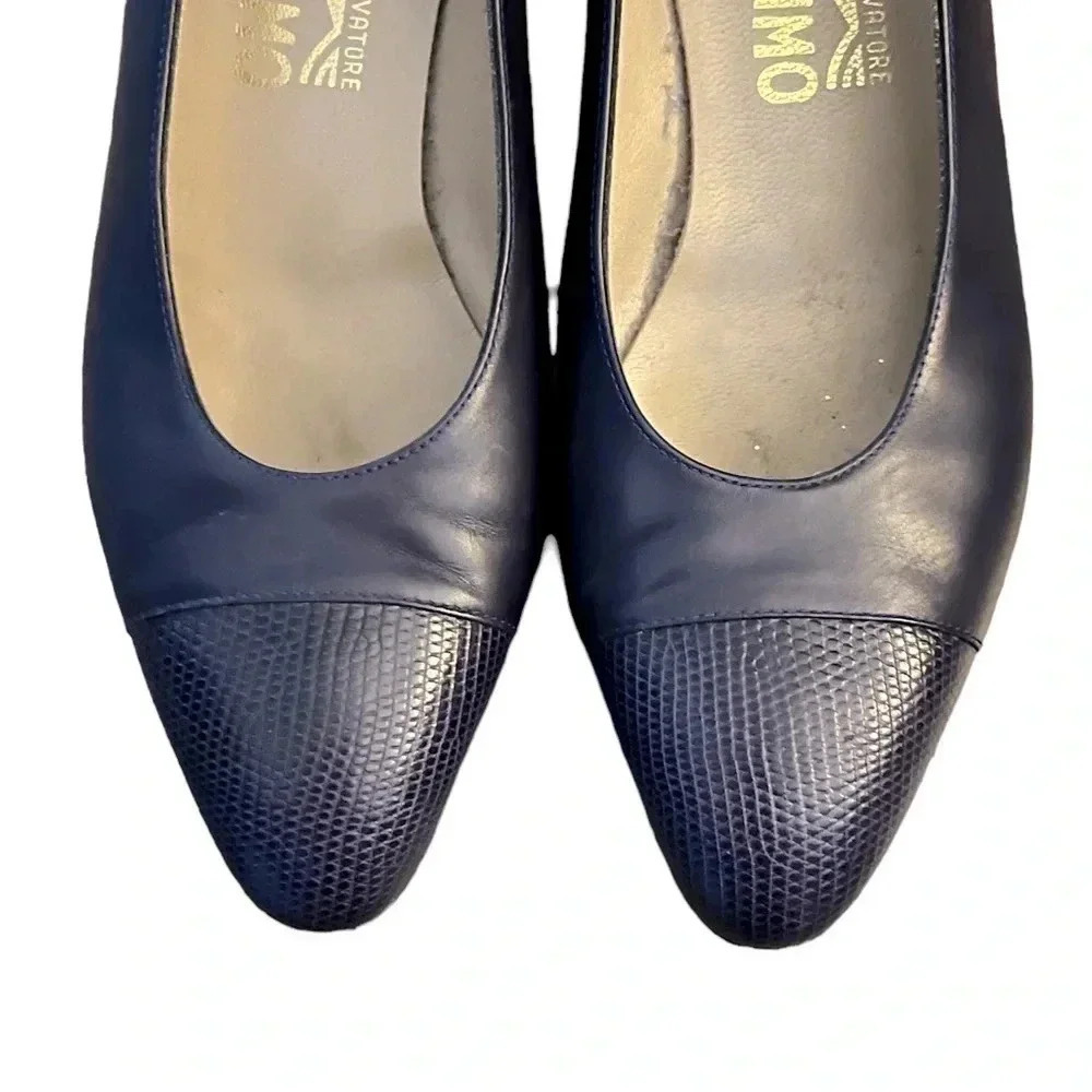 Salvatore Ferragamo Screened Leather Cap Toe Pumps Classic Vintage - Picture 10 of 12